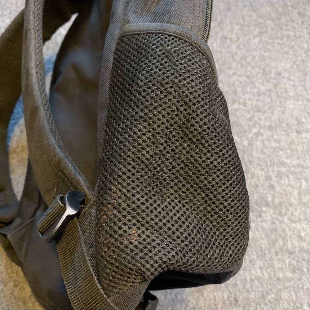 Veegul Backpack - Picture 9 of 11